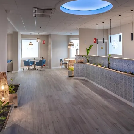 Ght Balmes, Hotel-aparthotel&splash קאללה